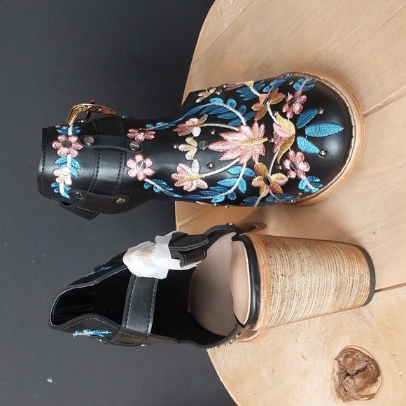 Women's Floral Embroidery Ankle Boots Buckled Backless Western Vintage Style - Picture 3 of 8